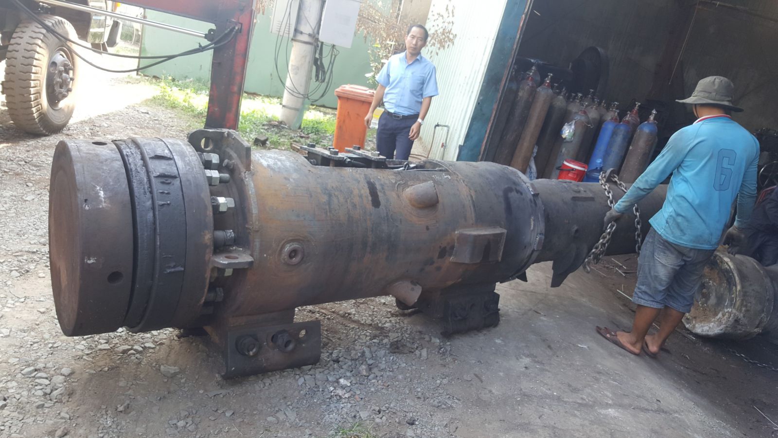 Sửa chữa búa nổ Kobelco K35