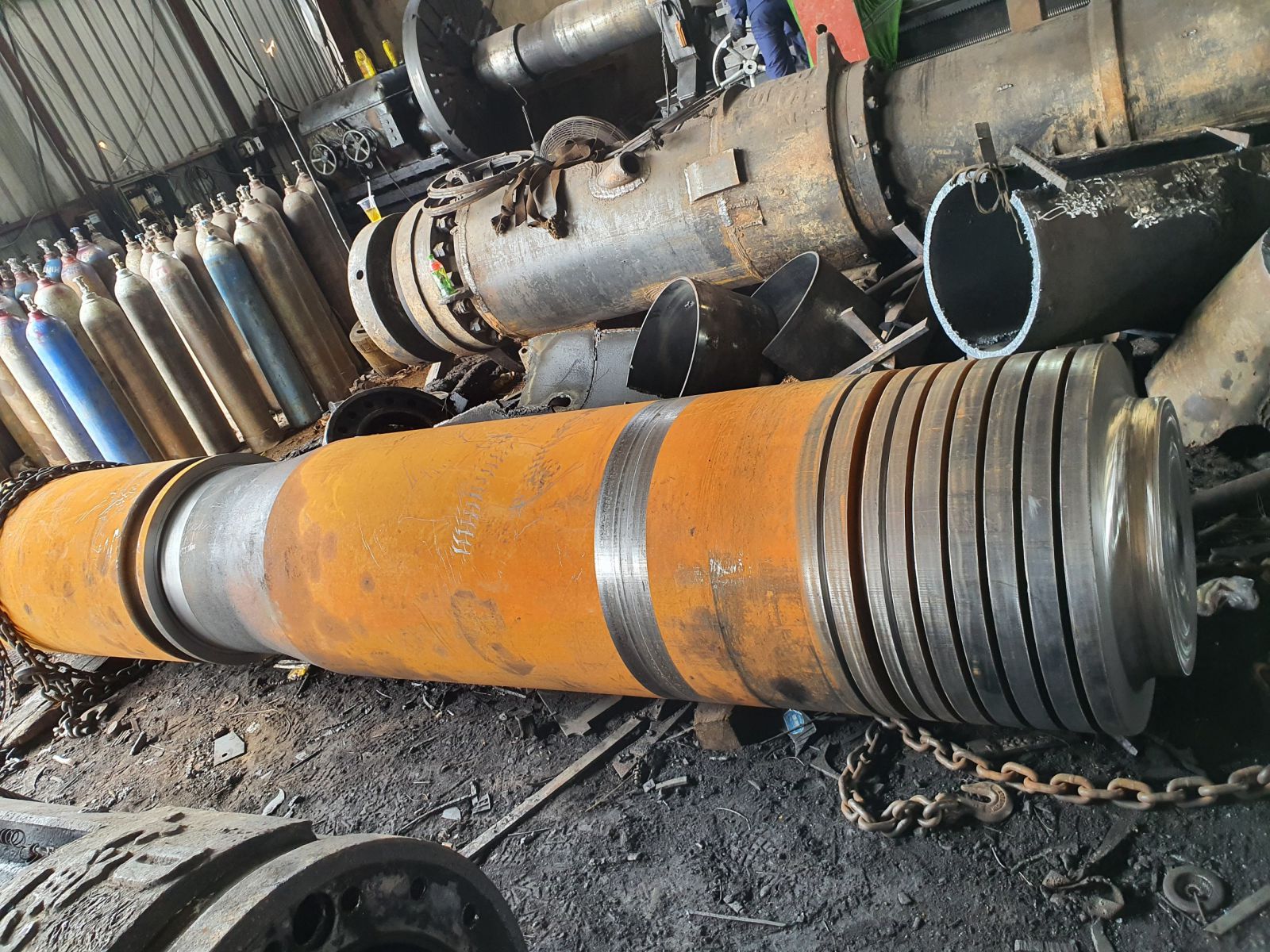Phục hồi piston búa nổ Delmag (D13.8) bị nứt vòng