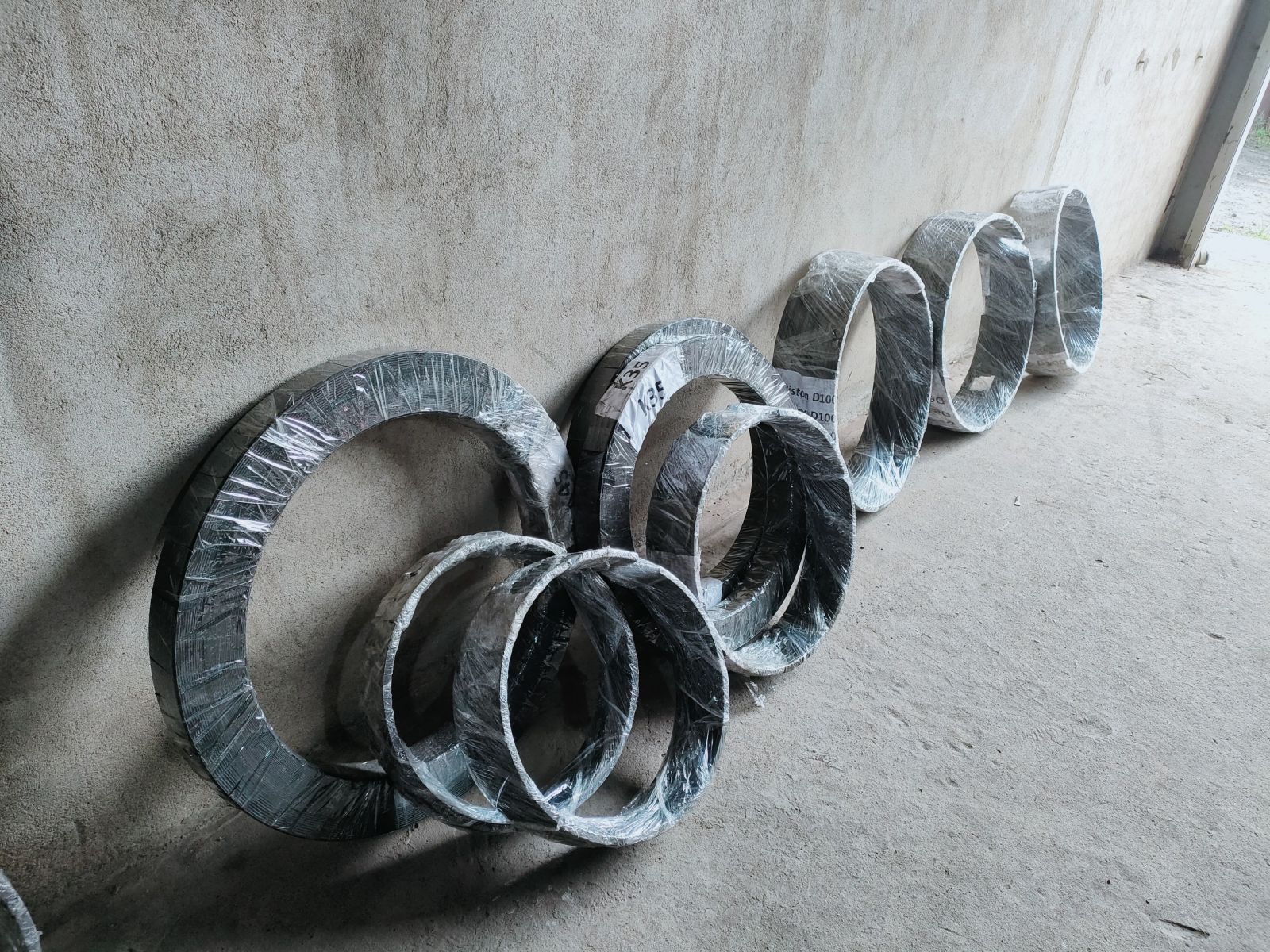 Bán các thiết bị phụ của búa nổ
