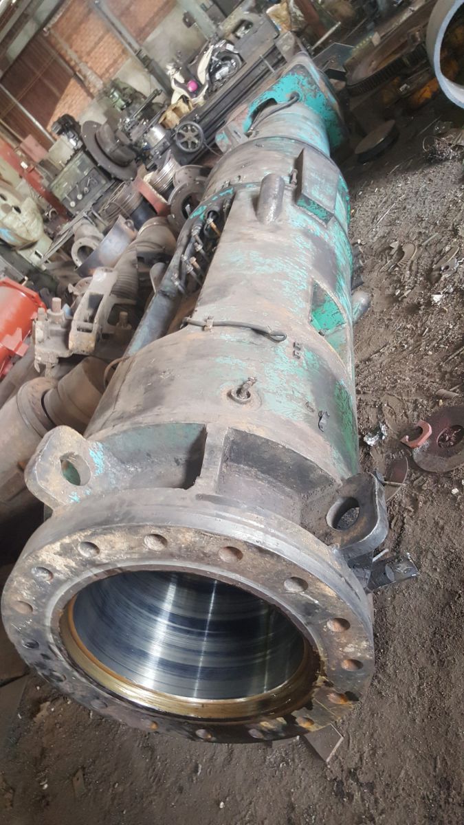 Sửa chữa búa nổ Kobelco KC60